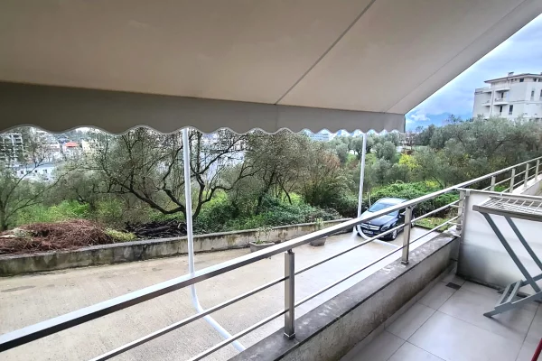 Shtepi me qera Apartament ne Tirane, 1+1, Mobilimi E mobiluar, Pagesa 550  Euro.