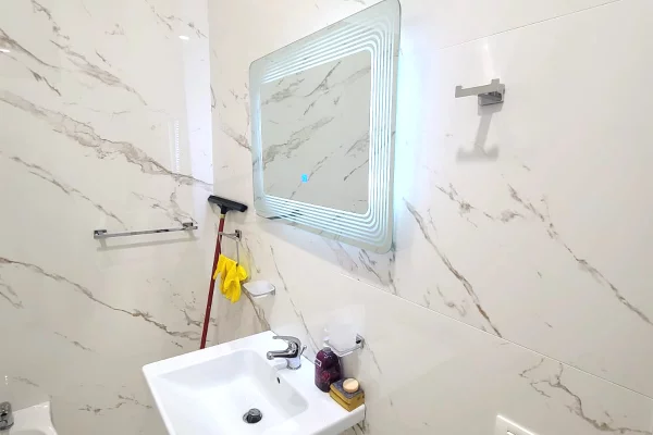 Shtepi me qera Apartament ne Tirane, 1+1, Mobilimi E mobiluar, Pagesa 550  Euro.