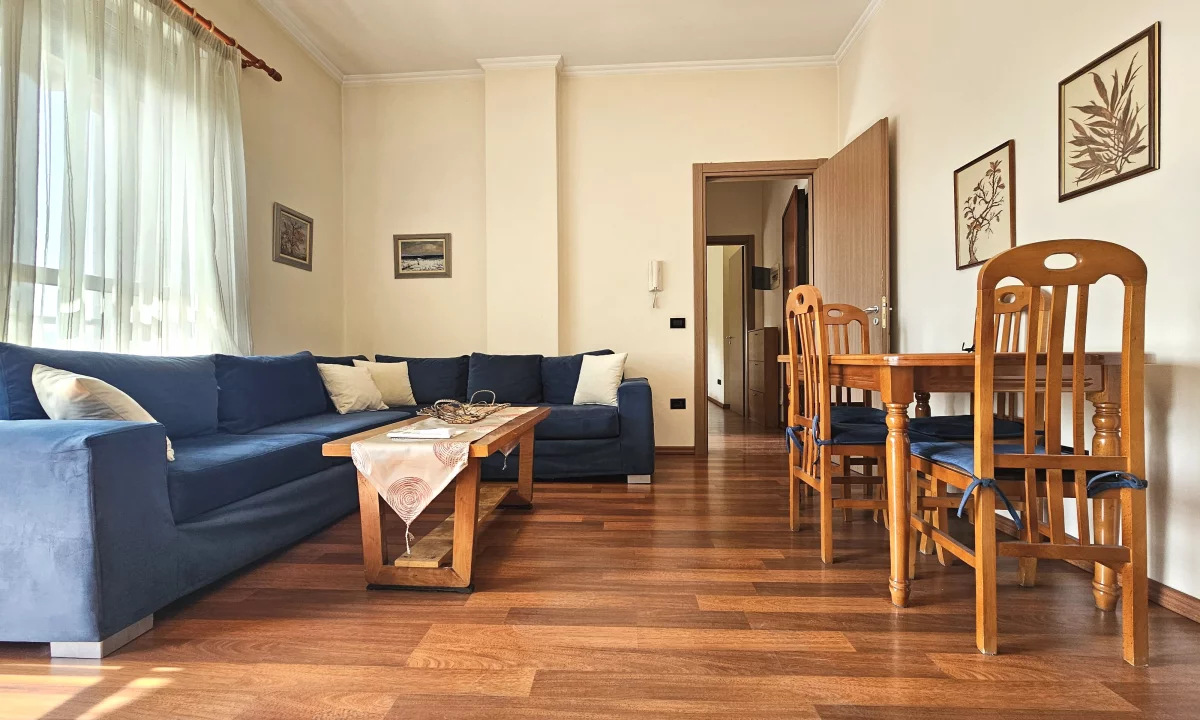 Shtepi me qera Apartament ne Tirane, 1+1, Mobilimi E mobiluar, Pagesa 600  Euro.