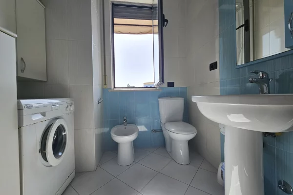 Shtepi me qera Apartament ne Tirane, 1+1, Mobilimi E mobiluar, Pagesa 600  Euro.