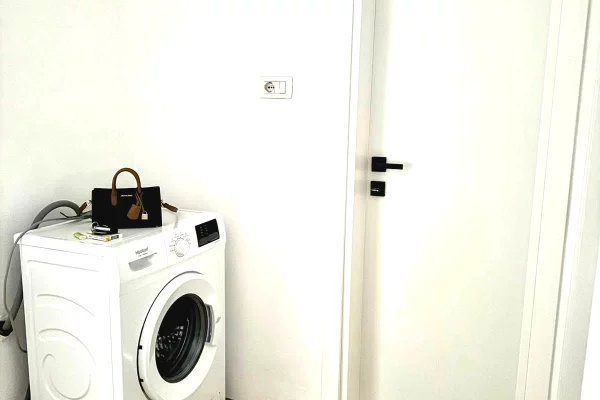 Shtepi me qera Apartament ne Tirane, 1+1, Mobilimi E mobiluar, Pagesa 50,000  Leke.