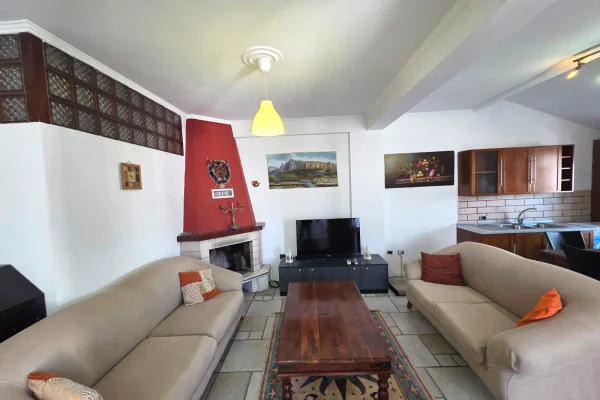 Jepet me qera apartament 1+1 te Rruga e Dibres