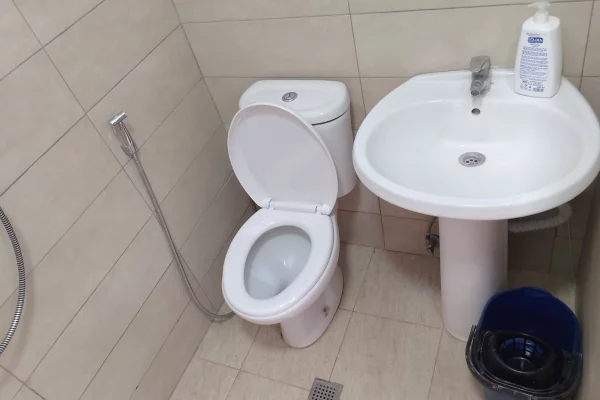 Shtepi me qera Apartament ne Tirane, 1+1, Mobilimi E mobiluar, Pagesa 45,000  Leke.