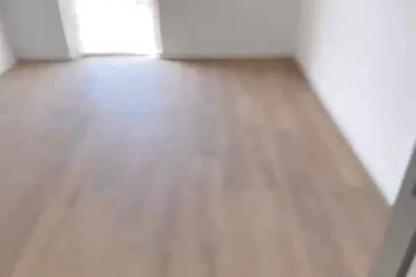 Shtepi ne shitje Apartament ne Tirane, 2+1, Mobilimi Bosh, pa mobiluar, Pagesa 132,000  Euro.