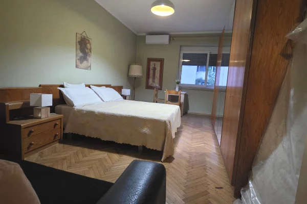 Shtepi me qera Apartament ne Tirane, 1+1, Mobilimi E mobiluar, Pagesa 600  Euro.