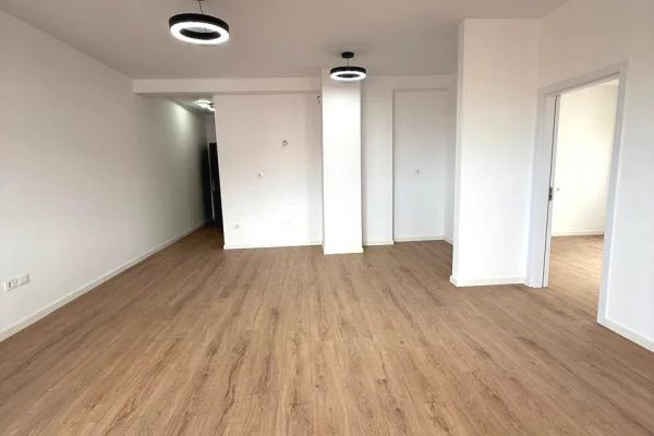 Shtepi ne shitje Apartament ne Tirane, 2+1, Mobilimi Bosh, pa mobiluar, Pagesa 175,000  Euro.