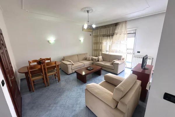 Shtepi me qera 2+1 ne Tirane - 45,000 Leke