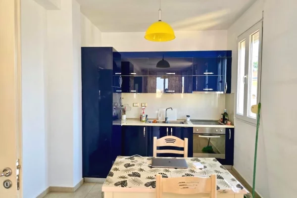 Shtepi ne shitje Apartament ne Tirane, 1+1, Mobilimi E mobiluar, Pagesa 279,000  Euro.