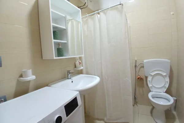 Shtepi me qera Apartament ne Tirane, 2+1, Mobilimi E mobiluar, Pagesa 60,000  Leke.