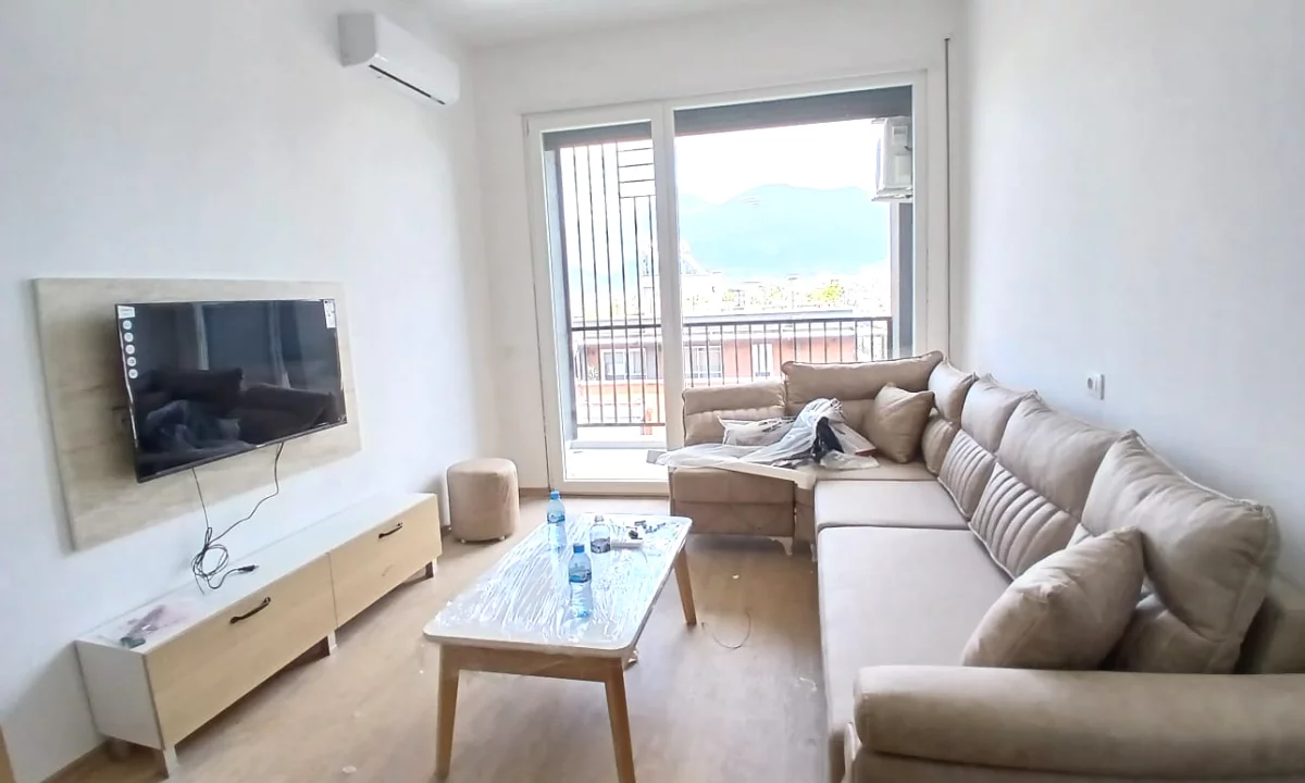 Shtepi me qera Apartament ne Tirane, 1+1, Mobilimi E mobiluar, Pagesa 500  Euro.