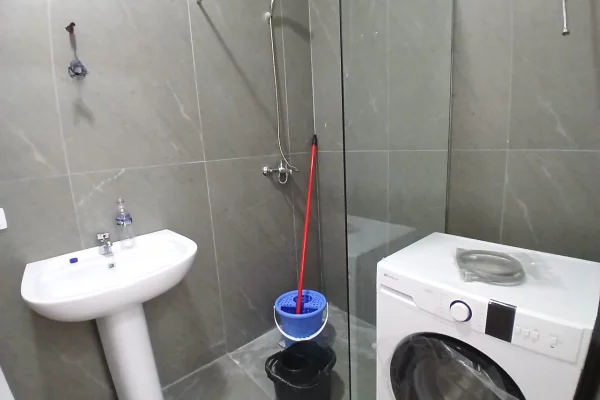 Shtepi me qera Apartament ne Tirane, 1+1, Mobilimi E mobiluar, Pagesa 500  Euro.