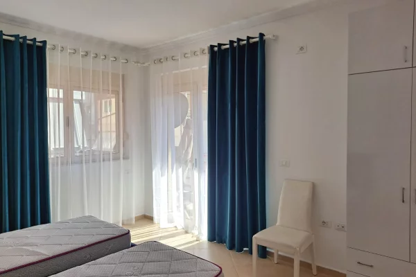 Shtepi me qera Apartament ne Tirane, 2+1, Mobilimi E mobiluar, Pagesa 800  Euro.