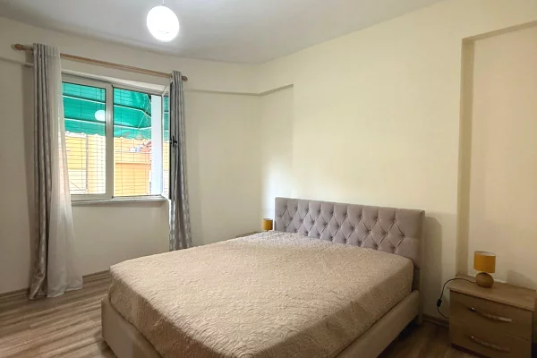 Shtepi me qera Apartament ne Tirane, 1+1, Mobilimi E mobiluar, Pagesa 50,000  Leke.