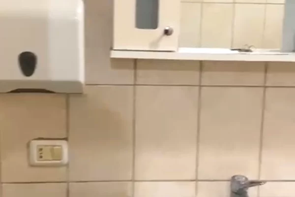 Shtepi ne shitje Apartament ne Tirane, 1+1, Mobilimi Pjeserisht e mobiluar, Pagesa 87,000  Euro.