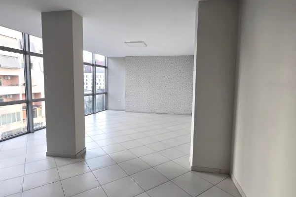 Shtepi ne shitje Apartament ne Tirane, 2+1, Mobilimi Bosh, pa mobiluar, Pagesa 266,000  Euro.