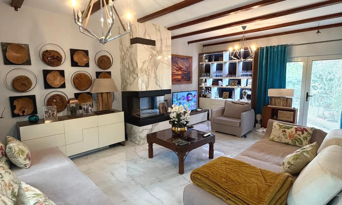 Shtepi ne shitje Shtepi Private ne Kavaje, 2+1, Mobilimi E mobiluar, Pagesa 650,000  Euro.