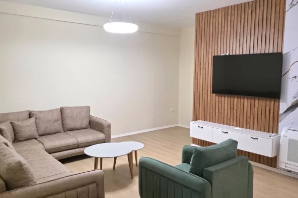 Shtepi me qera Apartament ne Tirane, 2+1, Mobilimi E mobiluar, Pagesa 60,000  Leke.