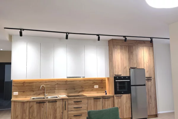 Shtepi me qera Apartament ne Tirane, 2+1, Mobilimi E mobiluar, Pagesa 60,000  Leke.