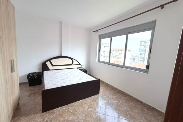 Shtepi ne shitje Apartament ne Tirane, 1+1, Mobilimi E mobiluar, Pagesa 147,000  Euro.