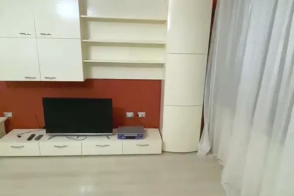 Shtepi me qera Apartament ne Tirane, 2+1, Mobilimi E mobiluar, Pagesa 60,000  Leke.