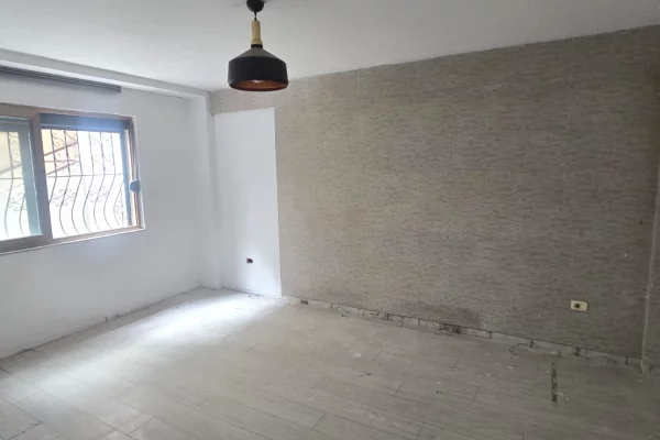 Ambient biznesi me qera 3+1 ne Tirane - 850 Euro