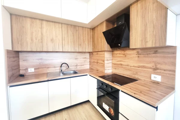 Shtepi me qera Apartament ne Tirane, 1+1, Mobilimi E mobiluar, Pagesa 50,000  Leke.