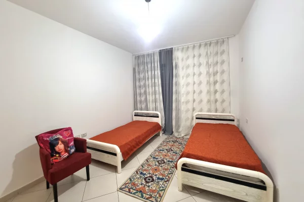 Shtepi me qera Apartament ne Tirane, 2+1, Mobilimi E mobiluar, Pagesa 46,000  Leke.
