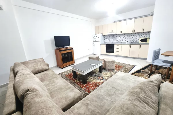 Shtepi me qera 2+1 ne Tirane - 46,000 Leke