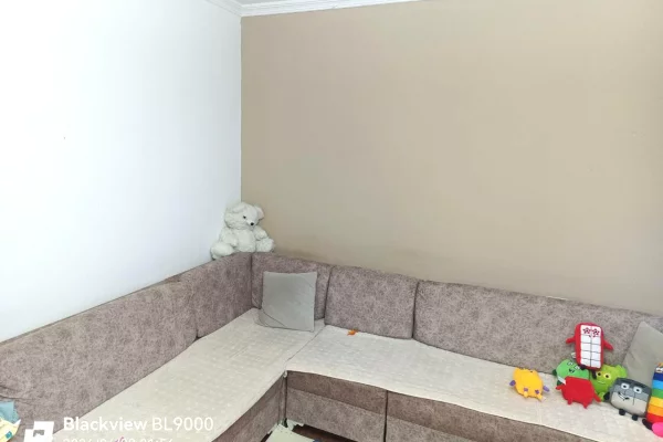 Shtepi me qera Apartament ne Tirane, 1+1, Mobilimi E mobiluar, Pagesa 40,000  Leke.