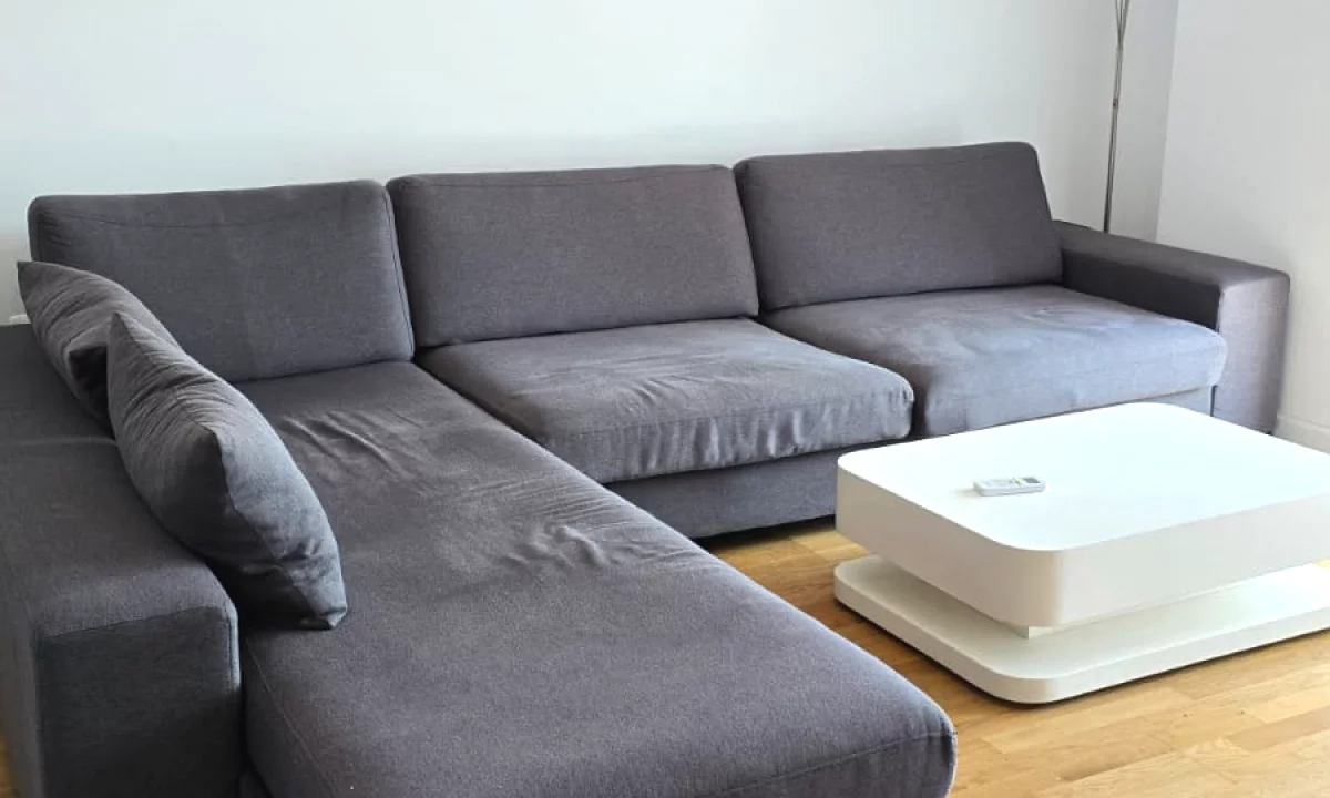 Shtepi ne shitje Apartament ne Tirane, 2+1, Mobilimi E mobiluar, Pagesa 181,500  Euro.