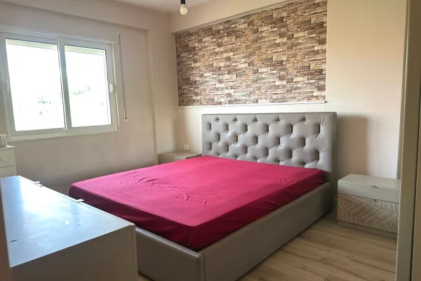 Shtepi me qera Apartament ne Tirane, 2+1, Mobilimi E mobiluar, Pagesa 40,000  Leke.