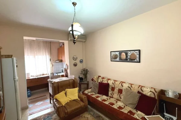 SHITET APARTAMENT 2+1- RR. E KAVAJES