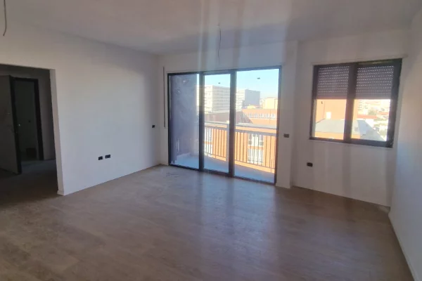 Shitet apartament 2+1+2 tualete+2 ballkone ne Don Bosko