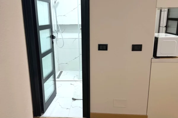 Shtepi me qera Apartament ne Tirane, 2+1, Mobilimi E mobiluar, Pagesa 820  Euro.