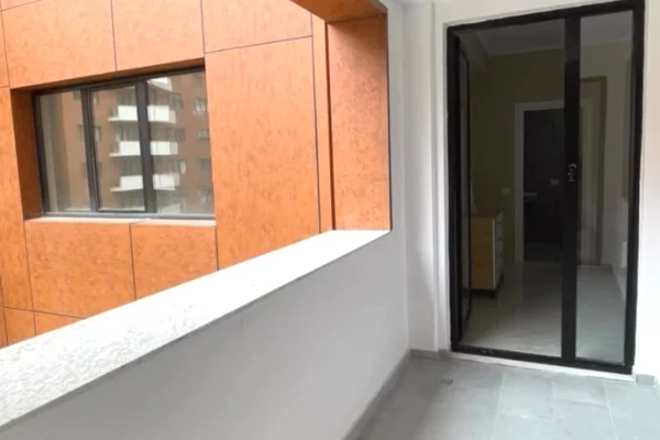 Shtepi me qera Apartament ne Tirane, 2+1, Mobilimi E mobiluar, Pagesa 55,000  Leke.