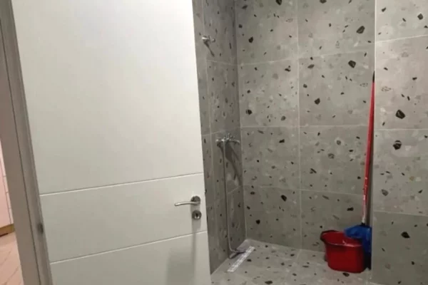 Shtepi me qera Apartament ne Tirane, 2+1, Mobilimi E mobiluar, Pagesa 55,000  Leke.