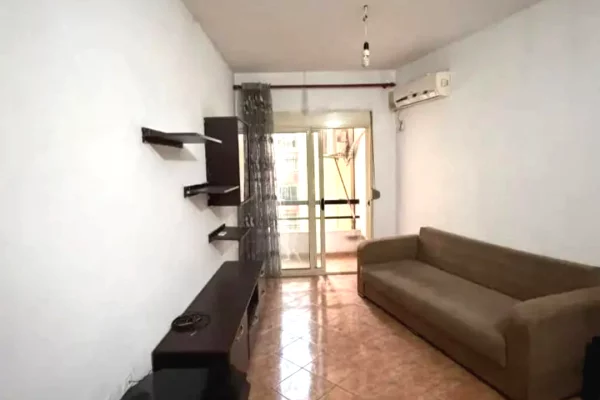 Shtepi ne shitje 1+1 ne Tirane - 82,000 Euro