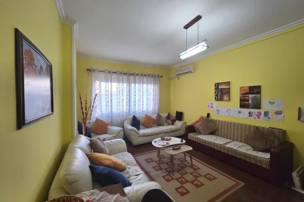 Shtepi ne shitje 2+1 ne Tirane - 175,000 Euro
