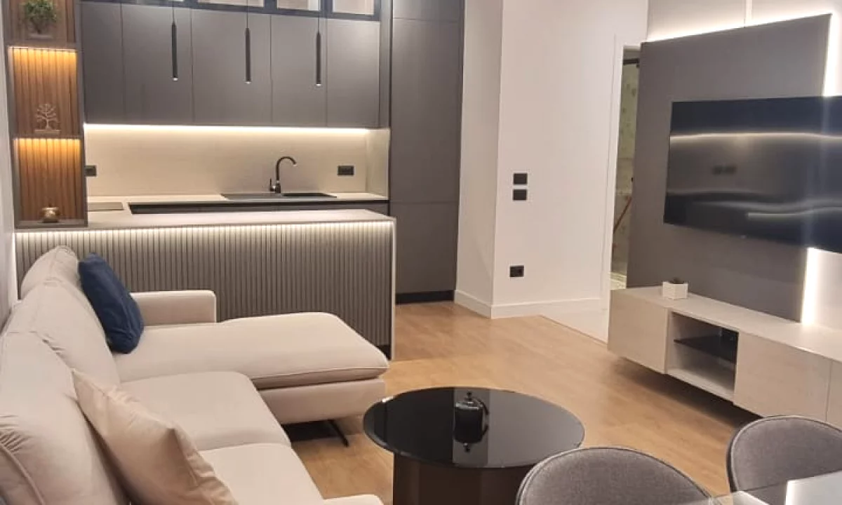 Shtepi me qera Apartament ne Tirane, 2+1, Mobilimi E mobiluar, Pagesa 1,000  Euro.