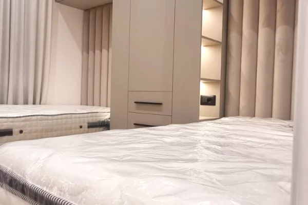 Shtepi me qera Apartament ne Tirane, 2+1, Mobilimi E mobiluar, Pagesa 1,000  Euro.