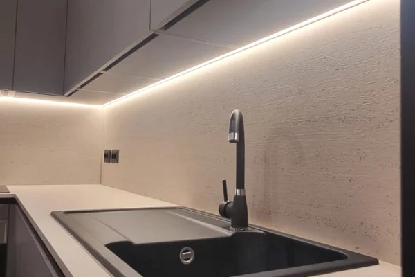 Shtepi me qera Apartament ne Tirane, 2+1, Mobilimi E mobiluar, Pagesa 1,000  Euro.