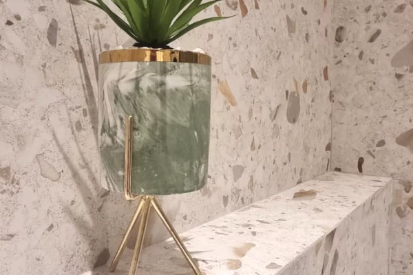 Shtepi me qera Apartament ne Tirane, 2+1, Mobilimi E mobiluar, Pagesa 1,000  Euro.