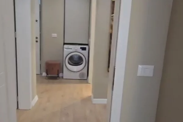 Shtepi ne shitje Apartament ne Tirane, 2+1, Mobilimi E mobiluar, Pagesa 235,000  Euro.