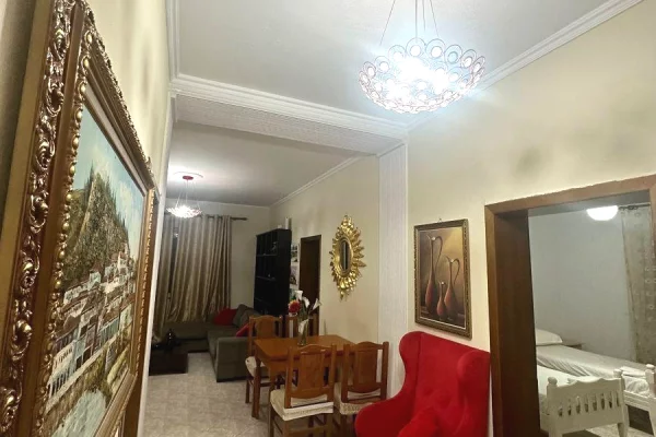 Shtepi me qera Apartament ne Tirane, 3+1, Mobilimi E mobiluar, Pagesa 800  Euro.