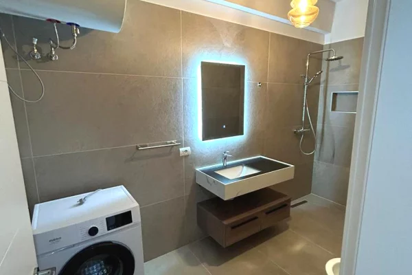 Shtepi me qera Apartament ne Tirane, 1+1, Mobilimi E mobiluar, Pagesa 55,000  Leke.