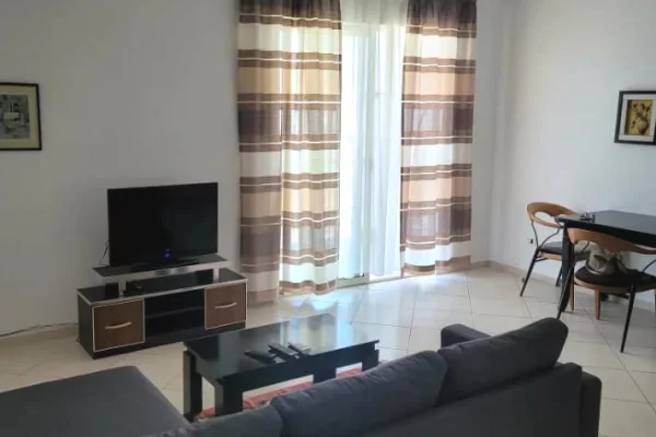 Jepet me qera apartament 1+1 ne Yzberisht ; pallatet Cabej