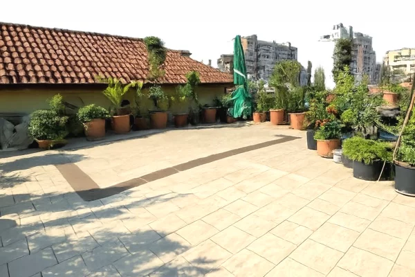 Shtepi ne shitje Apartament ne Tirane, 2+1, Mobilimi E mobiluar, Pagesa 274,000  Euro.