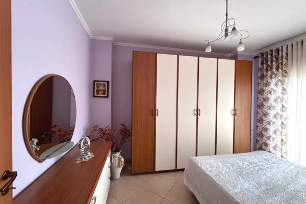 Shtepi me qera Apartament ne Tirane, 1+1, Mobilimi E mobiluar, Pagesa 800  Euro.