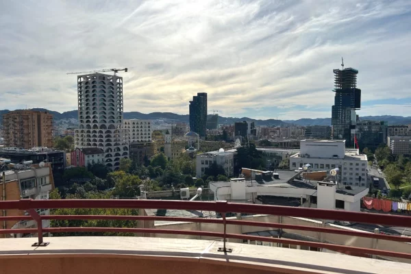 Shtepi me qera Apartament ne Tirane, 1+1, Mobilimi E mobiluar, Pagesa 800  Euro.