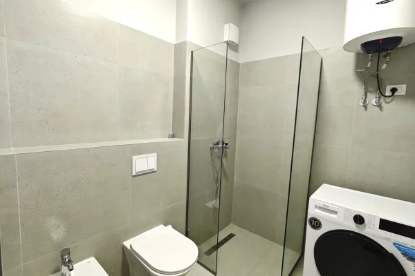 Shtepi me qera Apartament ne Tirane, 1+1, Mobilimi E mobiluar, Pagesa 550  Euro.